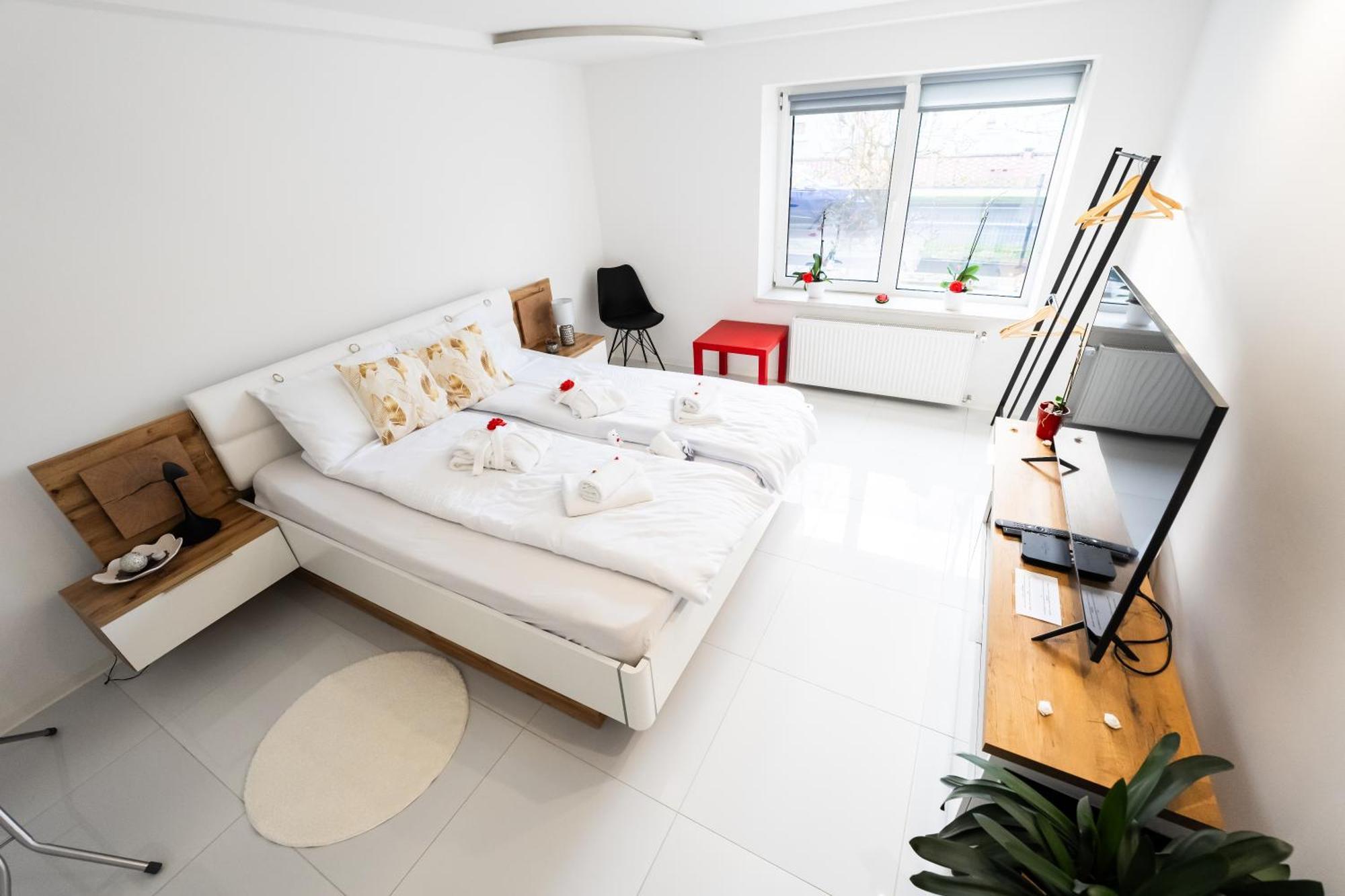 Luxe Apartments Ljutomer Exteriör bild